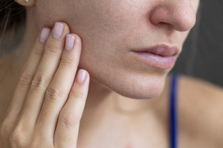 Does Cetearyl Alcohol Dry Out Skin? You’ll Be Surprised
