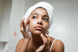 Is Foaming Cleanser Good for Oily Skin? | Gel Vs Foaming